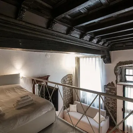 Sogno Antico - Downtown Apartment