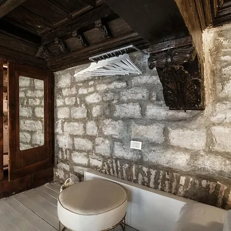 Sogno Antico - Downtown Apartment *